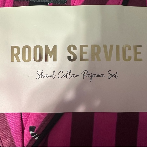 Room Service Women's Shawl Collar Pajama Set/Pink Stripe Zebra/Size: XX-Large - Picture 13 of 15